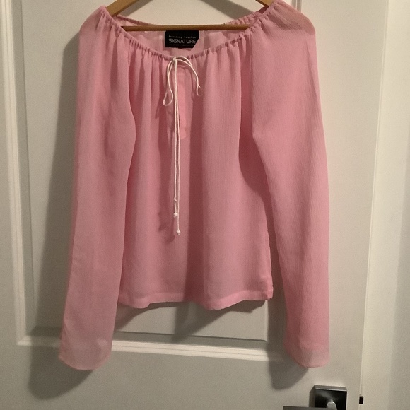 Combination Finishing Touches Signature top and Expensive dress pants - Picture 1 of 2